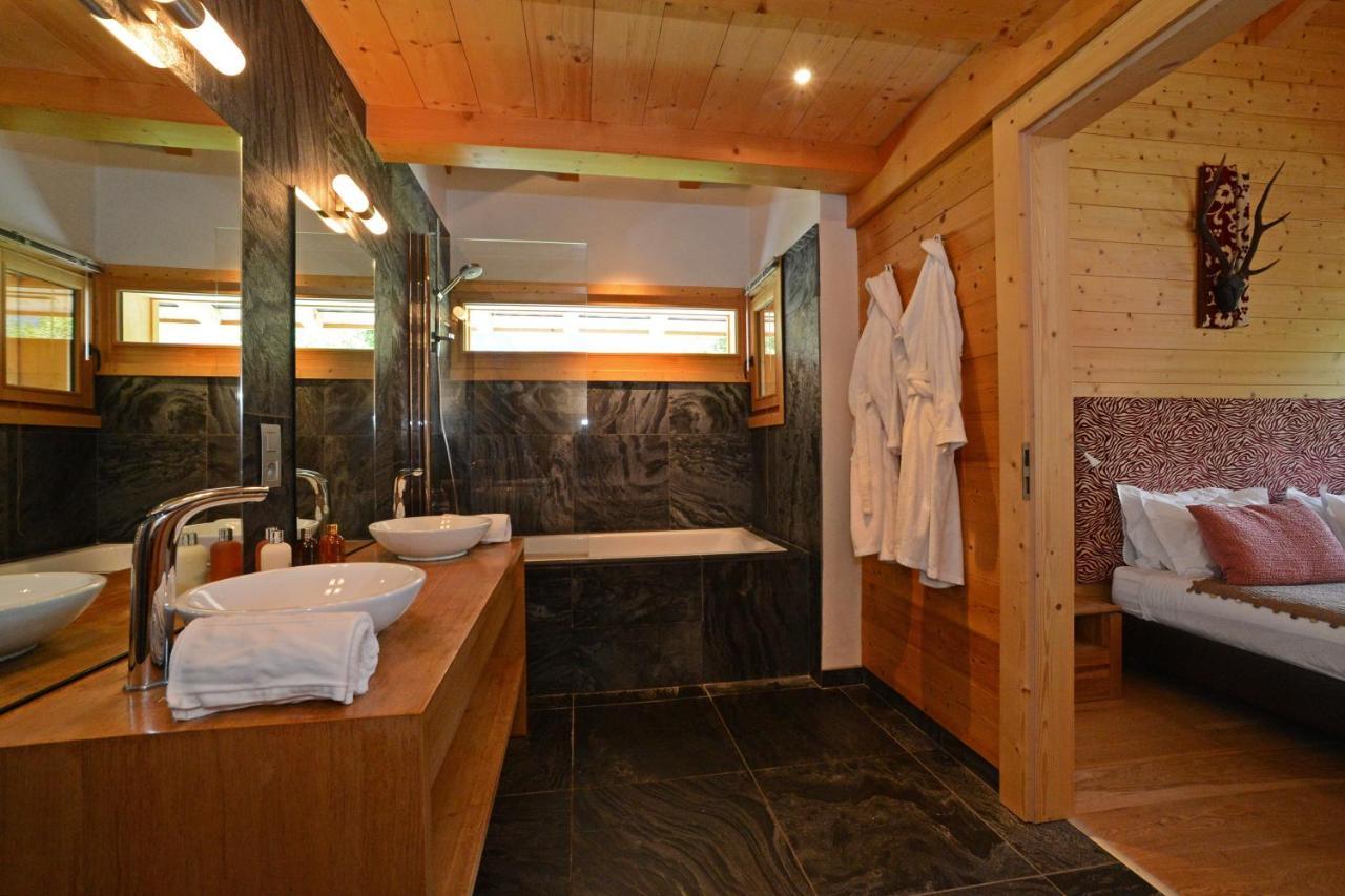 Chalet Isabelle Mountain Lodge 5 Star 5 Bedroom En Suite Sauna Jacuzzi Chamonix Exterior photo