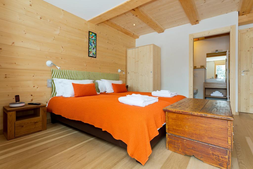 Chalet Isabelle Mountain Lodge 5 Star 5 Bedroom En Suite Sauna Jacuzzi Chamonix Exterior photo